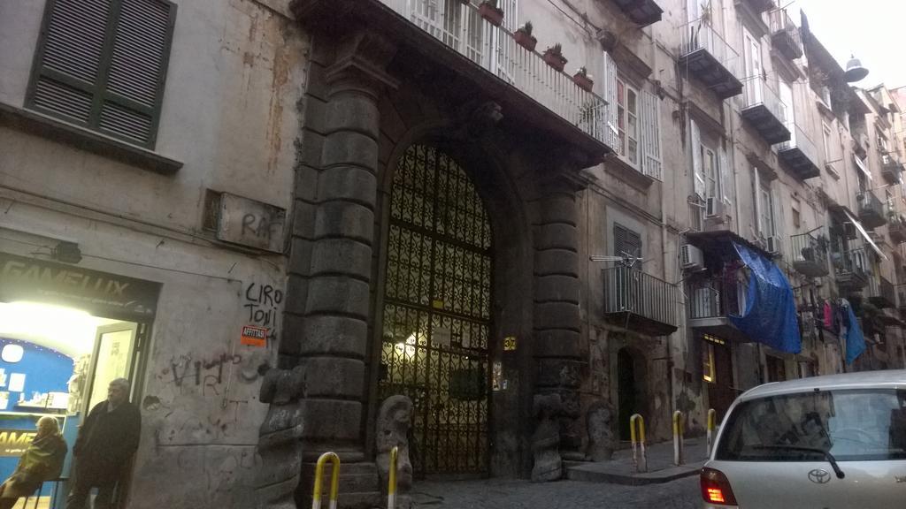 Palazzo Magnocavallo B&B Наполи Екстериор снимка