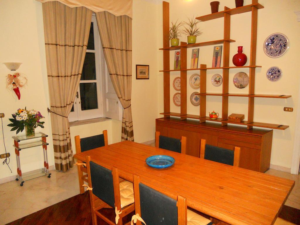 Palazzo Magnocavallo B&B Наполи Екстериор снимка