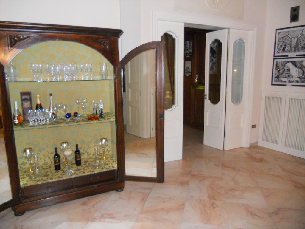 Palazzo Magnocavallo B&B Наполи Екстериор снимка