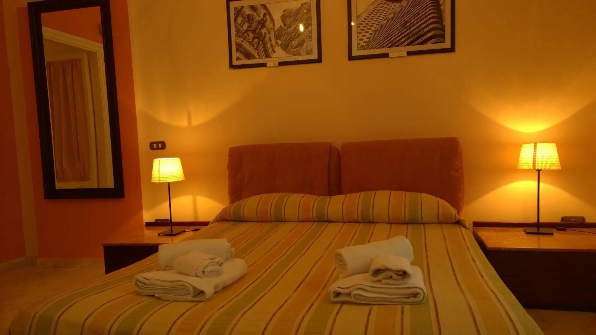 Palazzo Magnocavallo B&B Наполи Екстериор снимка